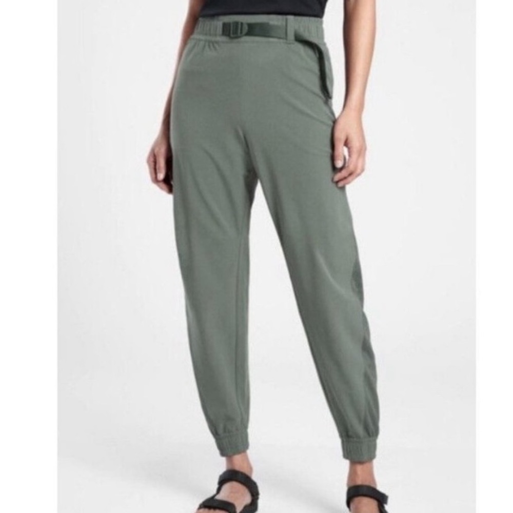 Athleta Quest Jogger Ultra Light Hiking Trail athletic pants